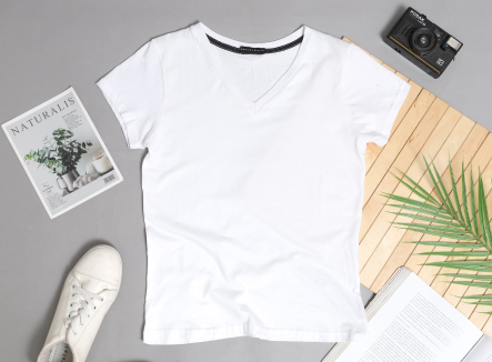 白いTシャツの写真